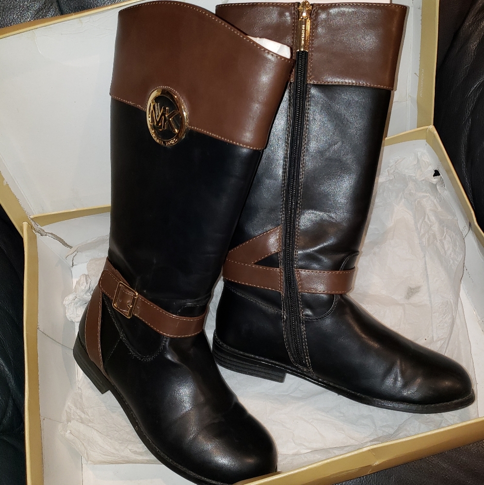 Michael Kors Cute Girls Boots